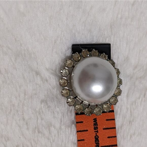 Vintage "Bluette" Rhinestone & Faux Pearl Shoe Clips - circa 1960's - Picture 11 of 11